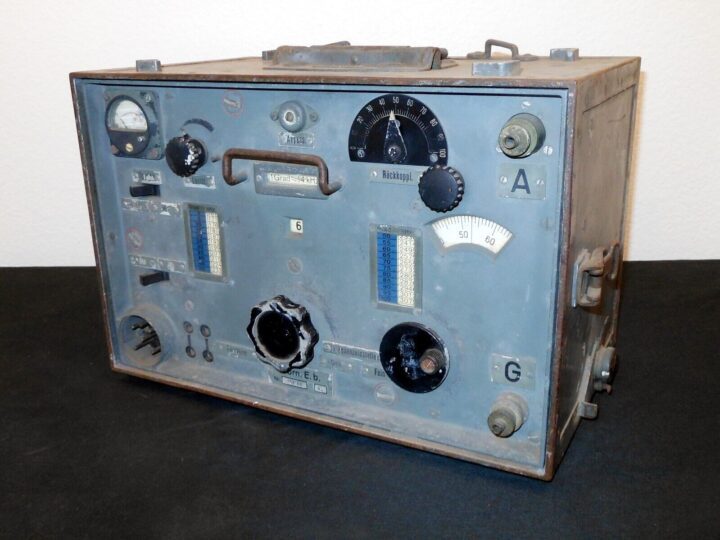 WW2 German Wehrmacht Tornisterempfänger Berta - TORN E.b. RADIO RECEIVER - NICE! - Image 3