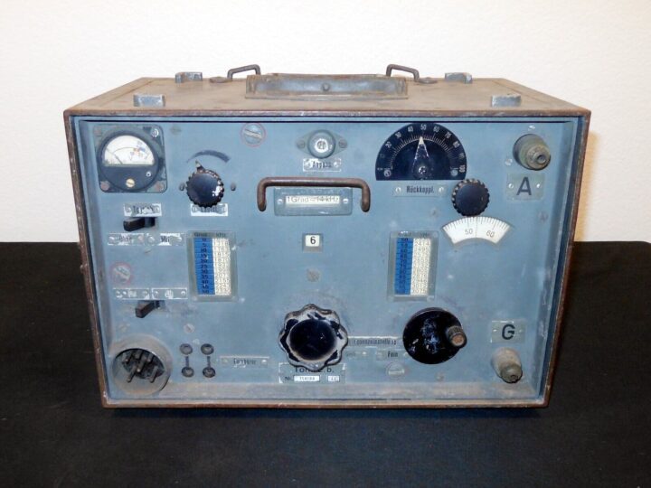 WW2 German Wehrmacht Tornisterempfänger Berta - TORN E.b. RADIO RECEIVER - NICE! - Image 4